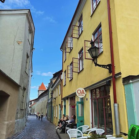 Charming Apartment In Tallinn Old Town! ภายนอก รูปภาพ